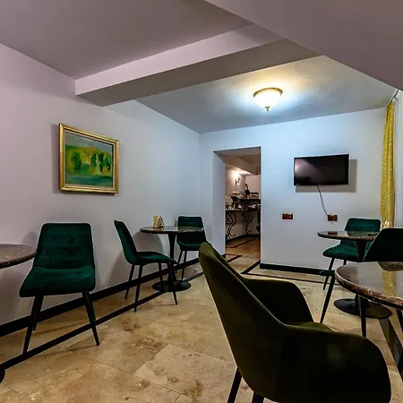 Sarada Boutique Guest house Deva